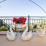 Mount Galision Skyview Apartman